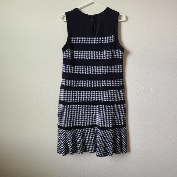 Michael Kors Houndstooth Ruffle Hem Tiered Dress M - Picture 6 of 6